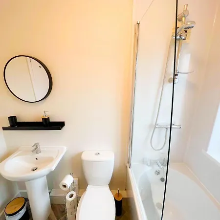 Holiday home Arden House -modern, Stylish 3-bed Near Solihull, Nec, World, Airport,hs2 Birmingham