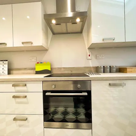 Holiday home Arden House -modern, Stylish 3-bed Near Solihull, Nec, World, Airport,hs2 *