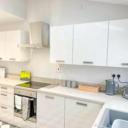 Arden House -modern, Stylish 3-bed Near Solihull, Nec, World, Airport,hs2 Semesterbostad *