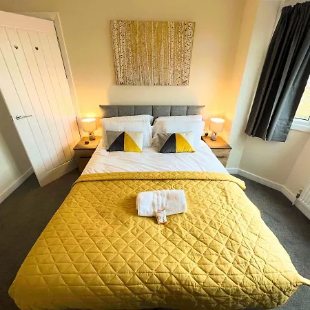 Semesterbostad Arden House -modern, Stylish 3-bed Near Solihull, Nec, World, Airport,hs2 Birmingham