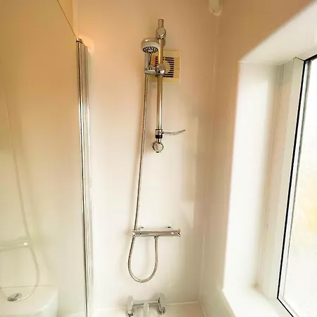 Semesterbostad Arden House -modern, Stylish 3-bed Near Solihull, Nec, World, Airport,hs2 Birmingham