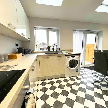 Arden House -modern, Stylish 3-bed Near Solihull, Nec, World, Airport,hs2 * Birmingham